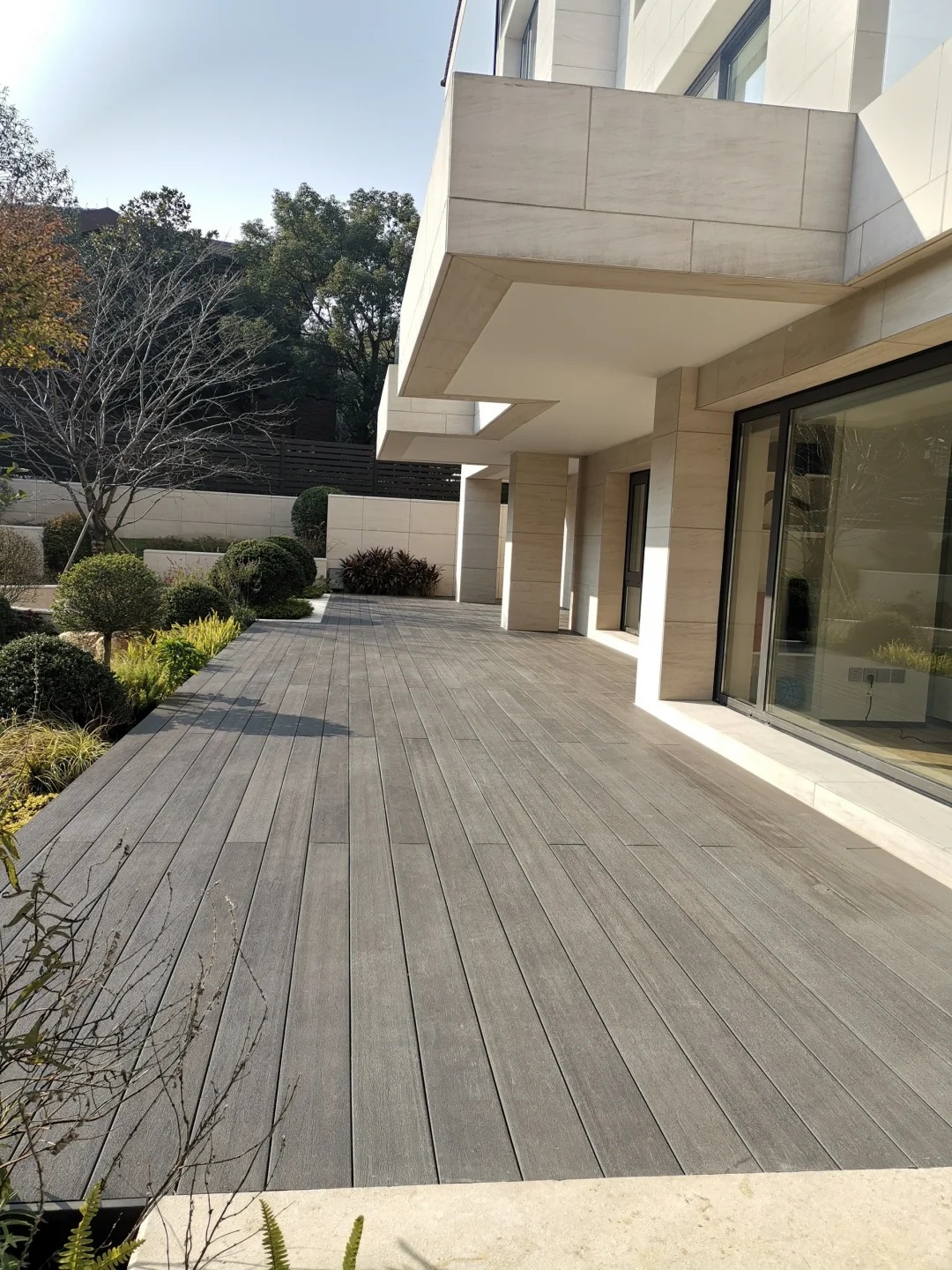 Necowood trên bề mặt ván sàn WPC: 16 năm sản xuất đã dạy chúng ta điều gì